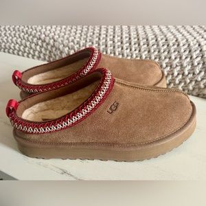 Chestnut Ugg Tazz Slippers